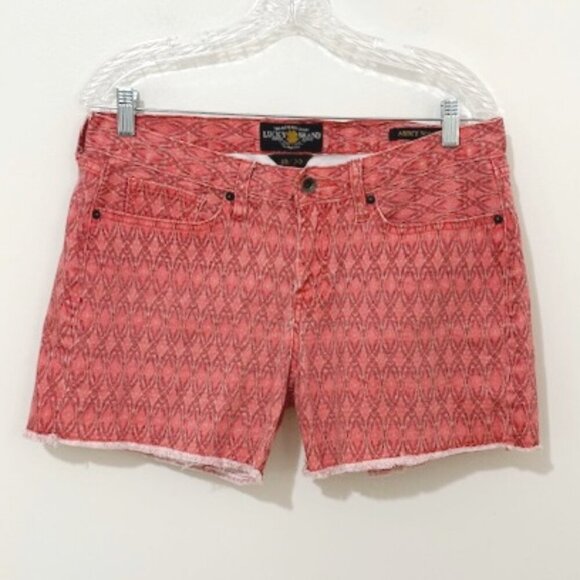 Lucky Brand Abbey Frayed Shorts Pink Red Ikat Print Stretch Women's 10/30 - Picture 1 of 4